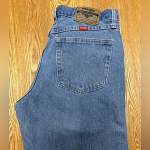 Wrangler Men's Blue Jeans